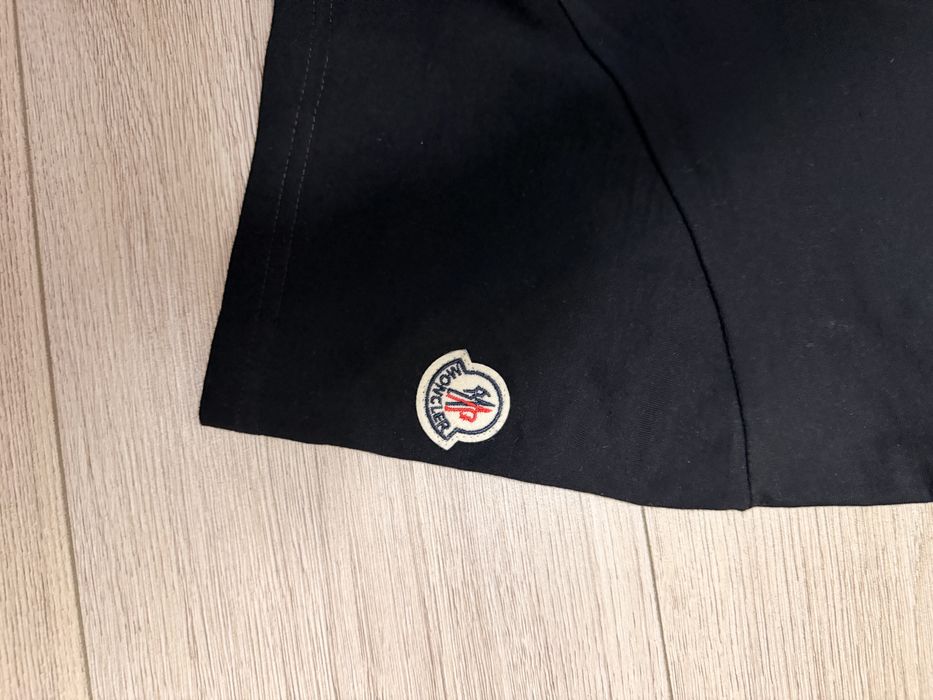 Tricou moncler simplu