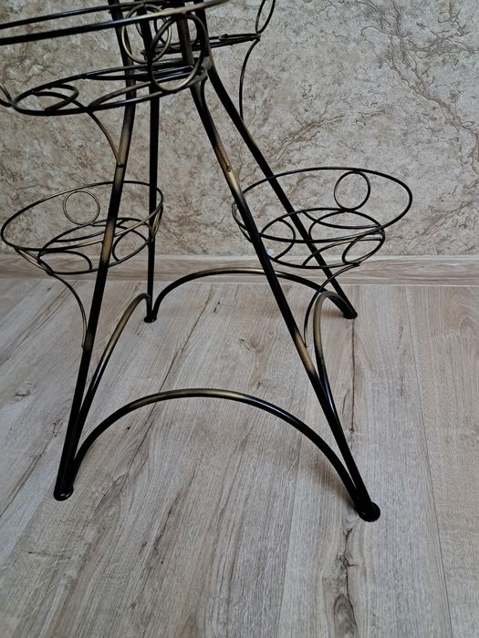 Подставка для цветов напольная