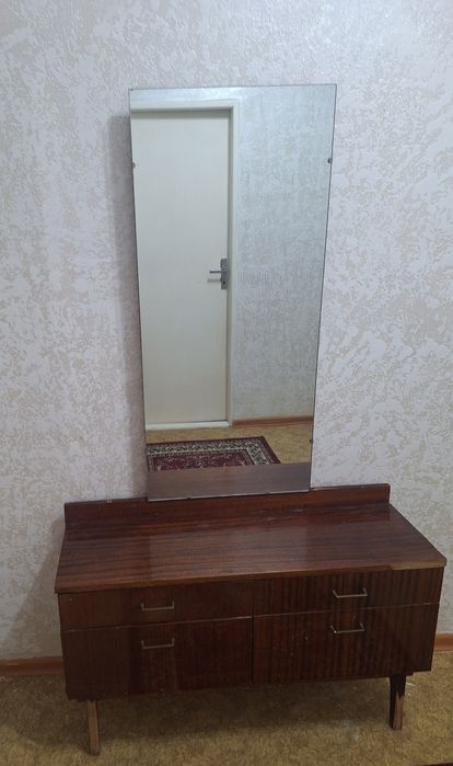 Зеркало разных размеров