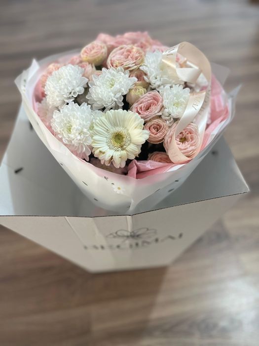 Продаётся красивый букет