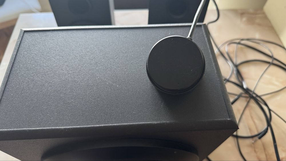 Sistem Audio Logitech 2.1 Z333 40W