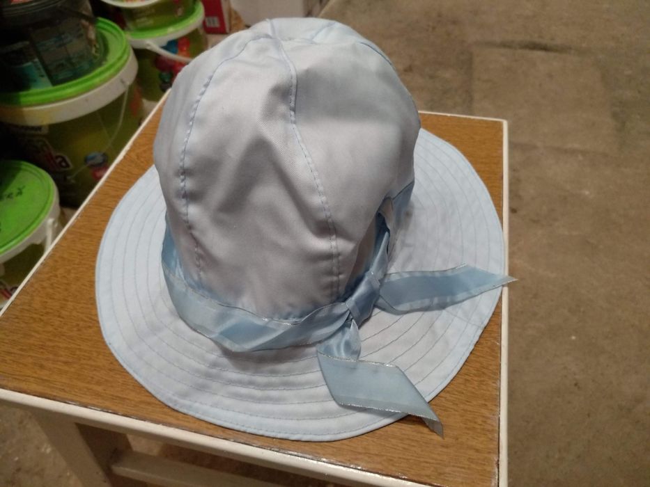 Pălării diverse modele!