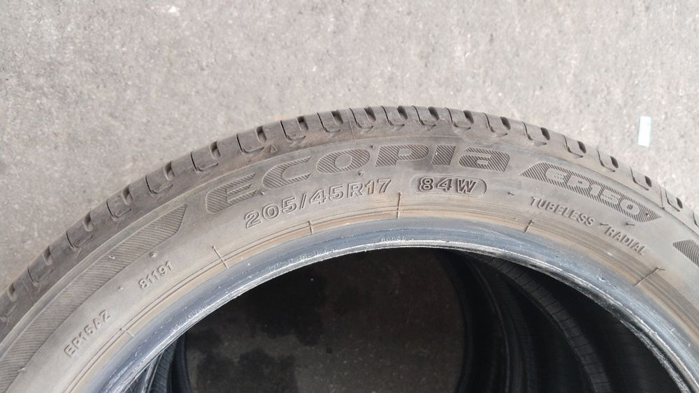 BRIDGESTONE ECOPIA EP150 17”, 205/45 w84 4 бр. 380€