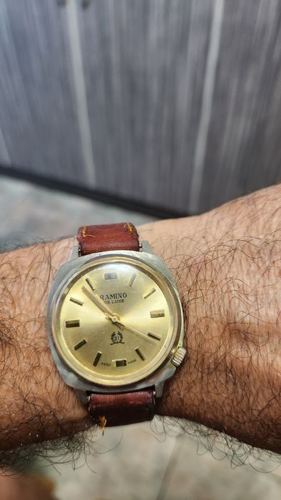 РАМИНО ДЕ ЛУКС швейцарски