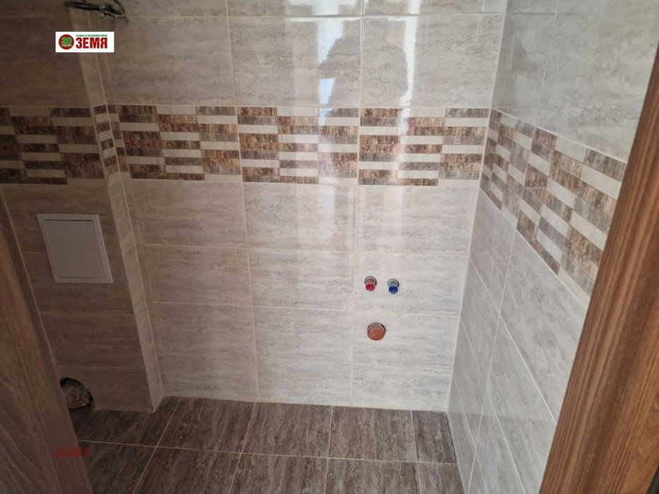 Продава се Тристаен апартамент в Пазарджик, Устрем - 130 кв.м за 654 €/кв.м - Снимка #6