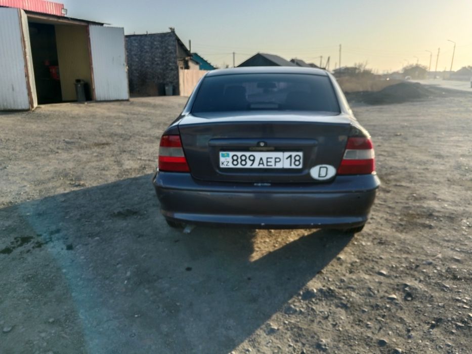 Продам Опель вектора б