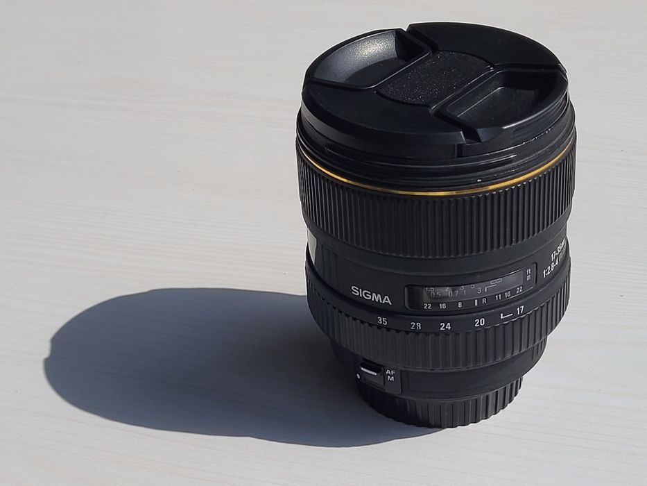Объектив Sigma 17-35mm f/2.8-4 EX DG для Canon