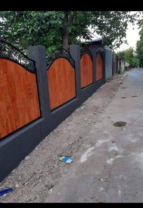 Vand garduri și porți exact la comanda clientului