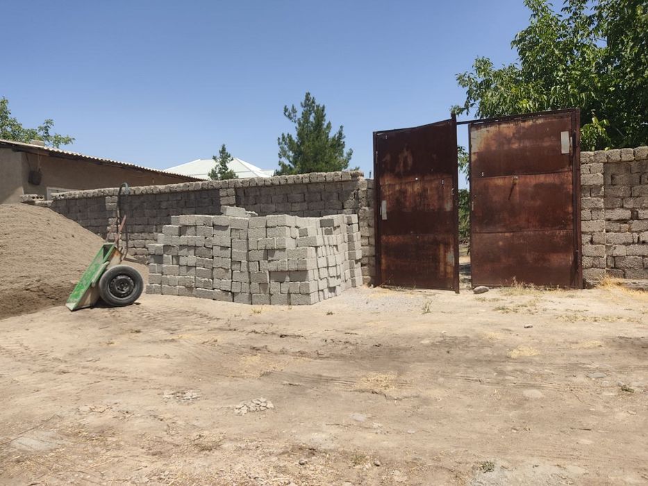 Yer sotiladi! Dacha yoki uy qurib yashash uchun juda qulay