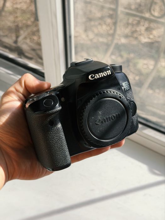 Продаю Canon 70D Body есть WiFi