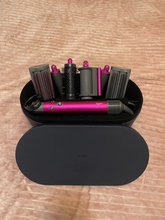 Vand Dyson Airwrap Complete Long NU PREZINTA URME DE UZURA