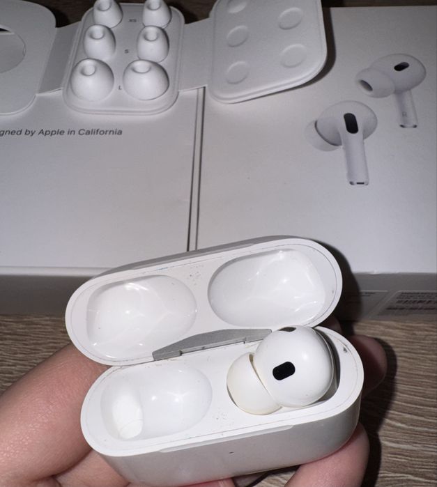 Air Pods Pro(2nd generation)