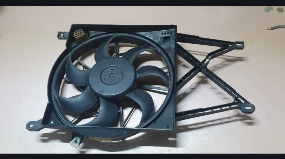 Piese Opel Zafira A : far, stop, ventilator...