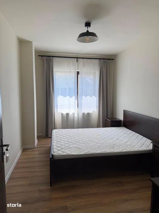 Apartament decomandat, parcare, etaj intermediar, zona Eroilor