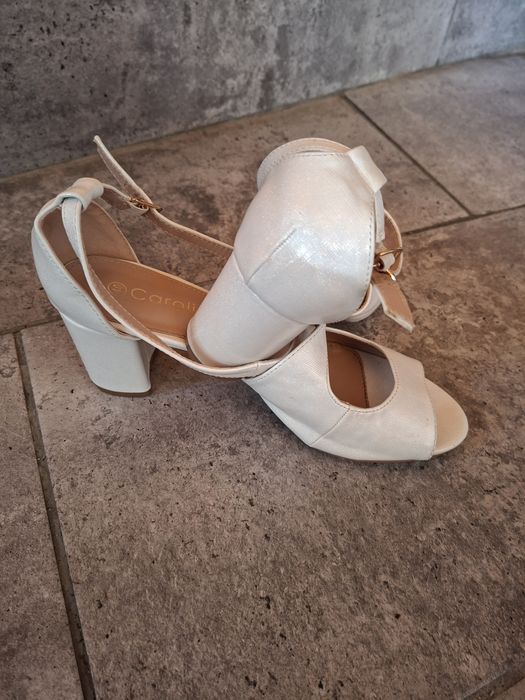 Sandale alb sidefat comode