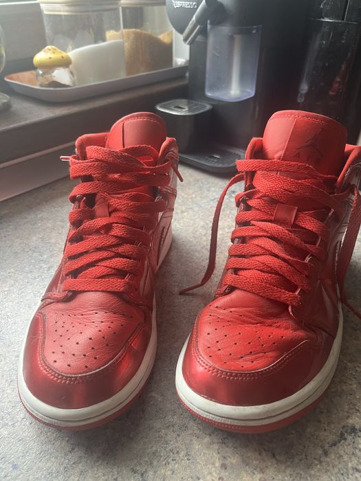 Adidasi Jordan 1 high (ghete).