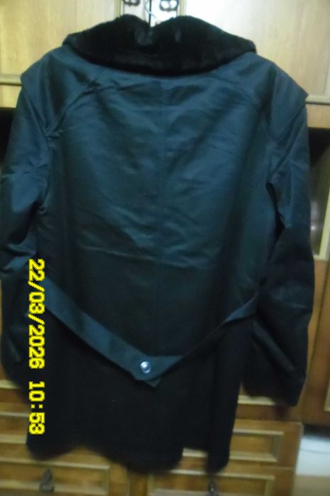 Продам:Новый подростковый полушубок