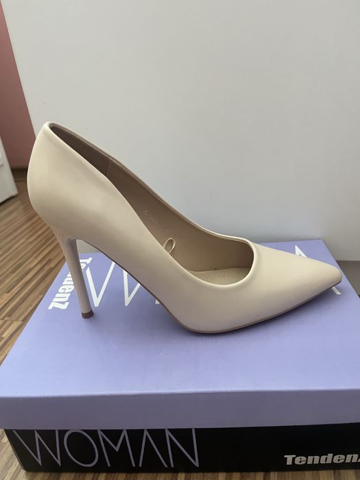 Бежови токчета tendenz