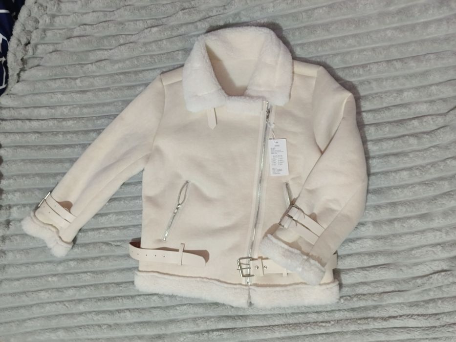 Бежевая дублёнка новая