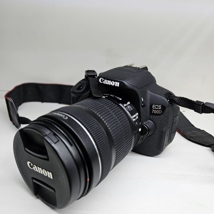 Фотоаппарат Canon 700d продаю
