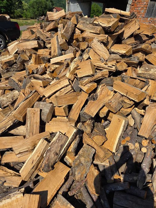Lemn de foc esență tare – Tăiat și crăpat | Bistrița-Năsăud