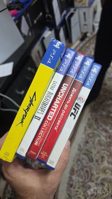 PS4 Disklari sotiladi !