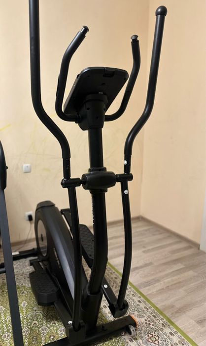 Продам эллипс тренажер