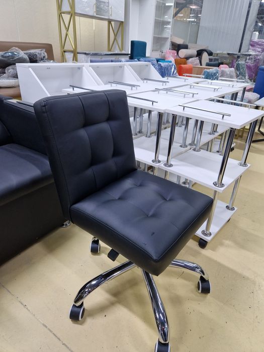 Стул мастера в наличии