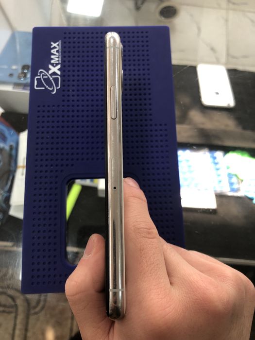 iphone 11 pro alo holatda