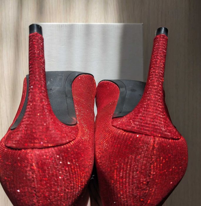 Pantofi H&M roșii cu sclipici, marime 38 – noi