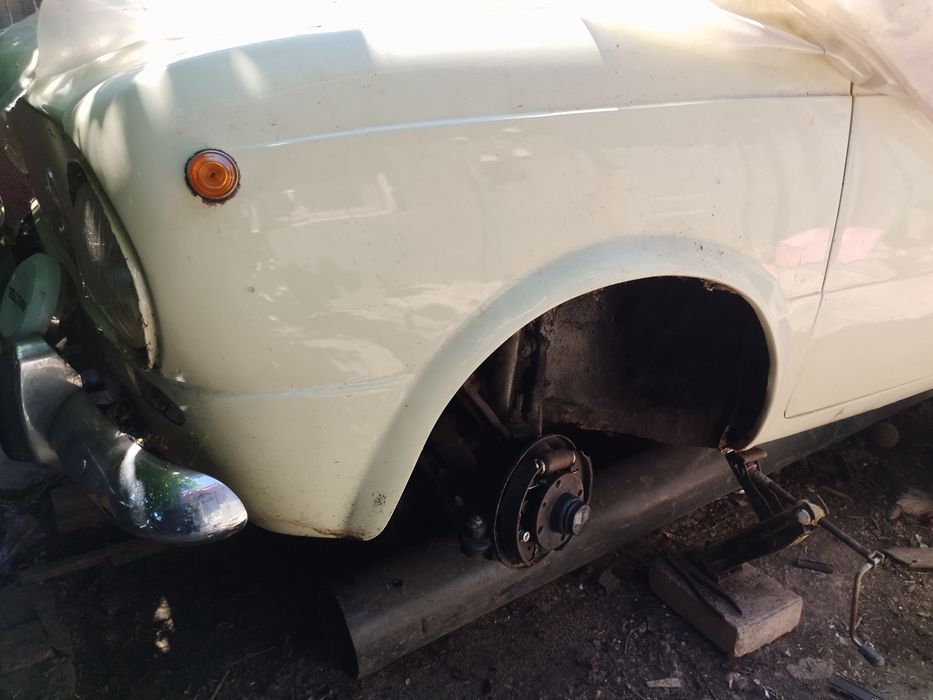 Fiat 850 mașină veche