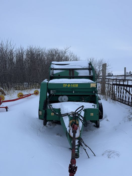Пресс-подборщик рулонный ПР-Ф-145М