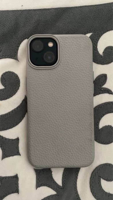 Продам//обменяю Айфон 13 ( с каробкой)