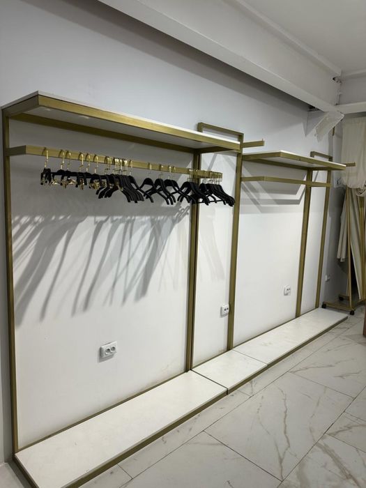 Оборудование для магазина одежды