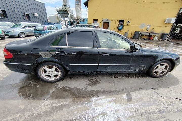 Manete semnalizare si stergatoare bloc complet Mercedes-Benz E-Class