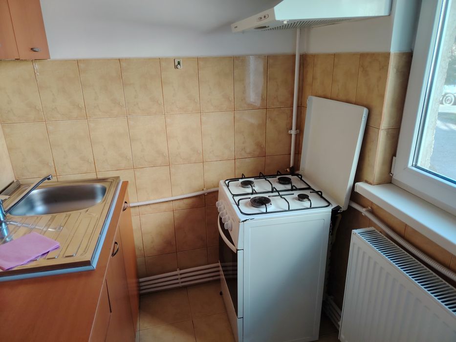 Închiriez garsonieră în regim hotelier