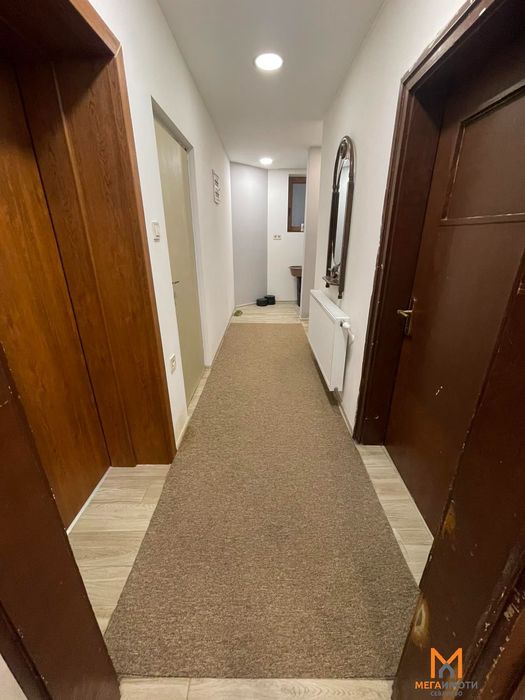 Етaж от къща + БАРБЕКЮ - Център град Севлиево