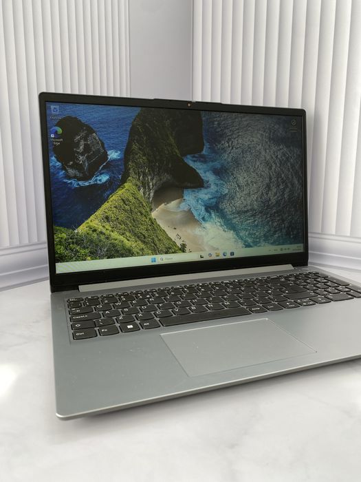 Ноутбук Lenova Celeron N4020