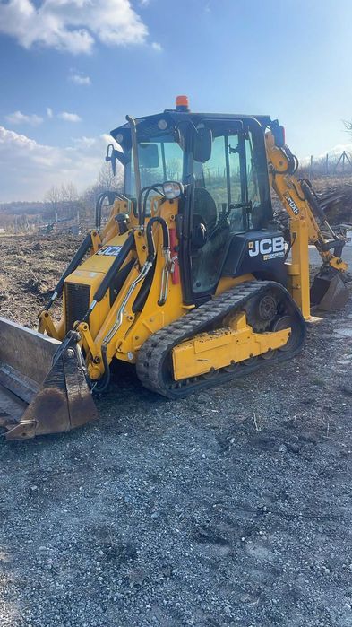 Vând mini buldoexcavator JCB 1CXT – 2020