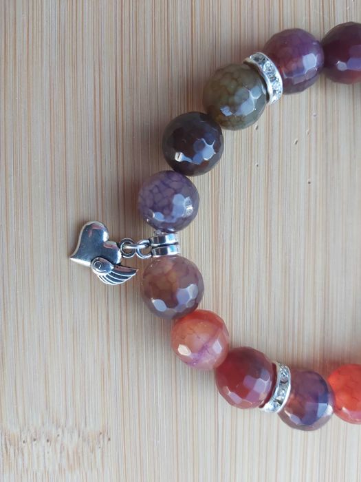 Ръчно изработени гривни уникати от естествен камък