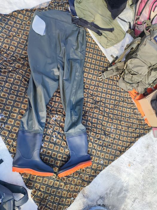 Продам на рыбалку резиновый сопаги