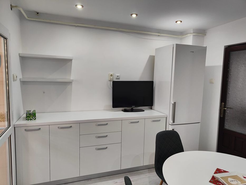 Inchiriez apartament 2 camere Burdujeni