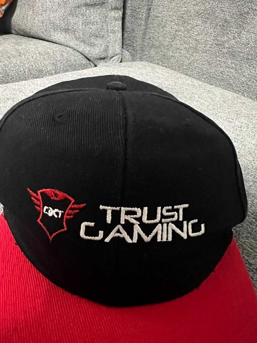 Шапка Trust Gaming