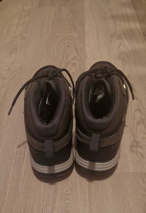 Обувки за катерене Quechua 44 номер