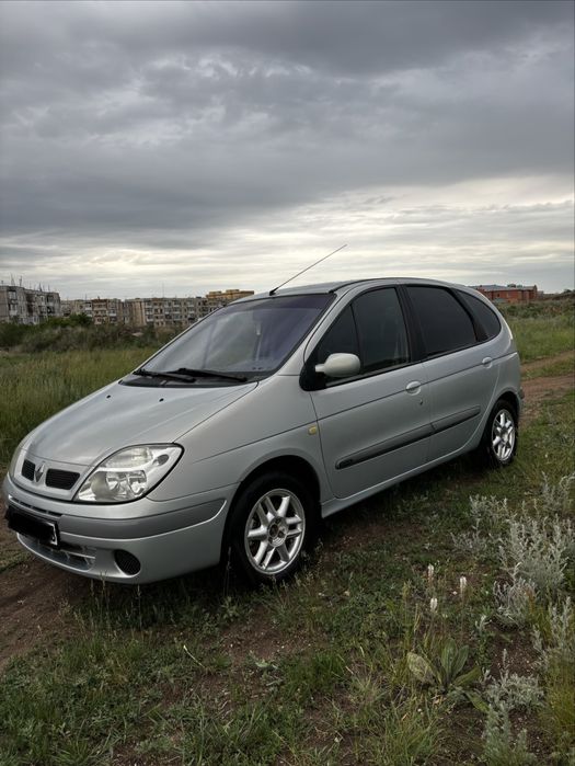 Продам рено меган сценник