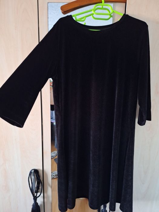 Rochie neagra scurta