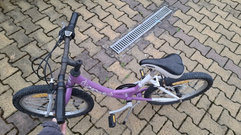 1 колело, 2 скейтборда