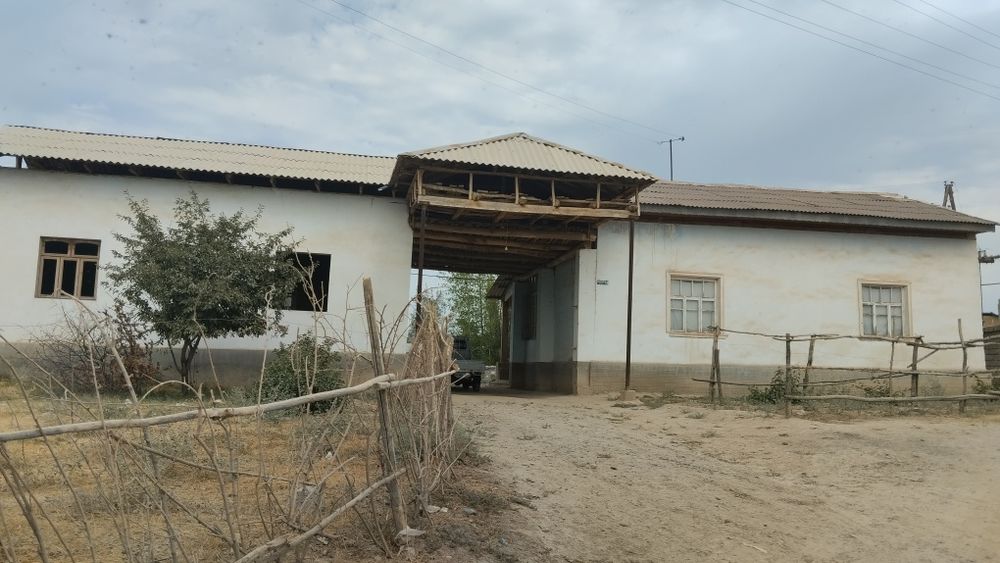 Продается дом в Янгиюльском районе