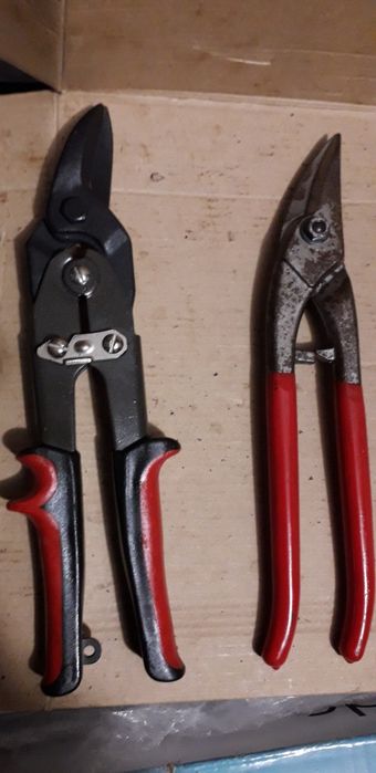 Vand urgent,convenabil scule de mana.