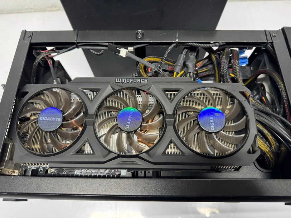 Компютър - CPU i5 core 3.20ghz/RAM16GB/HDD 2TB/GPU AMD RADEON R-9200 R